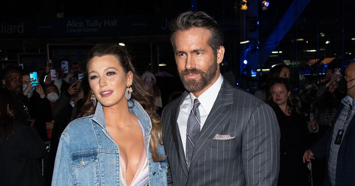 blake lively ryan reynolds joke shoes santa